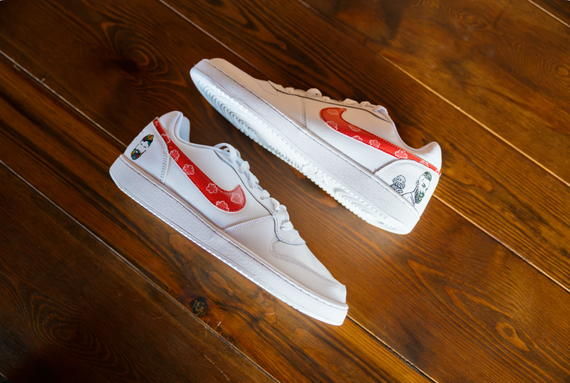 SNEAKERS